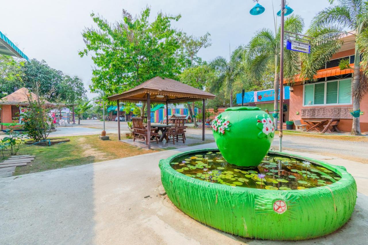 Oyo 712 Baandin Resort Phetchaburi Exteriör bild